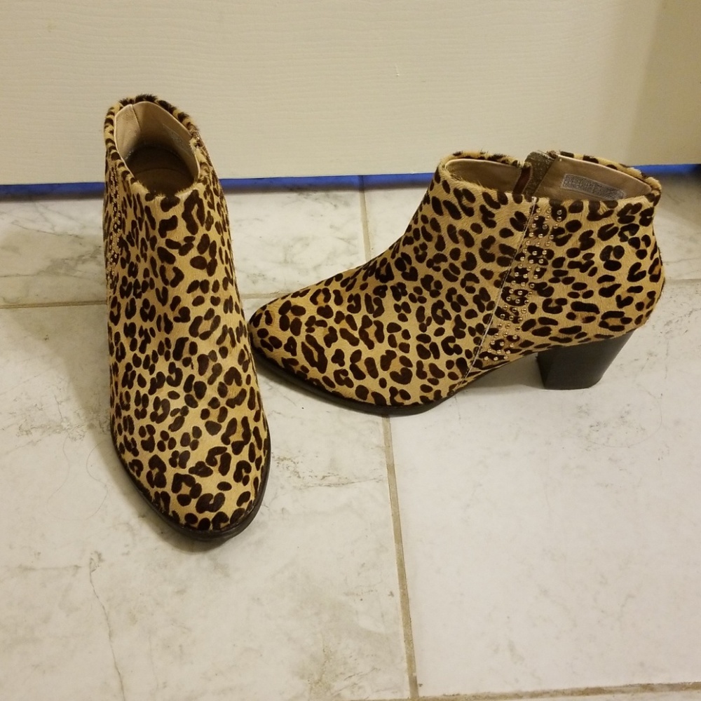 Calf hair Leopard print ankle boot